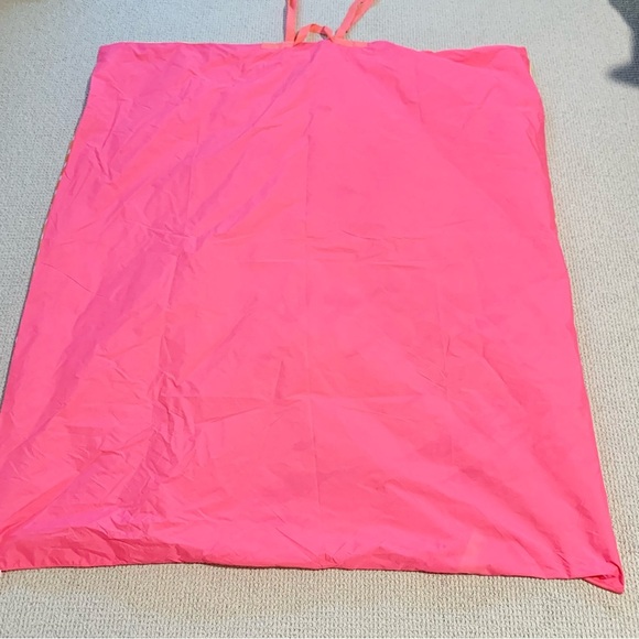[🌟 PRICE FIRM] Victoria’s Secret Sunset Ombré Roll-Up Beach Towel with Liner - Picture 5 of 10